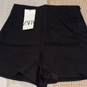 Zara Women's High Waist Dark Shorts